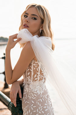 Mermaid Wedding Dress with Detachable Tulle Cape