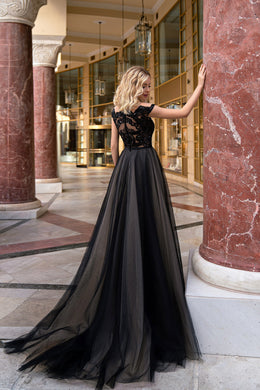 Women's Black Party Dress with Tulle Skirt and Lace Accents