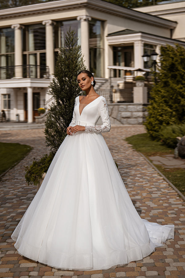 Women's Princess Wedding Dress with Crepe Bodice and Tulle Skirt, Decorated Long Sleeves and Removable Belt