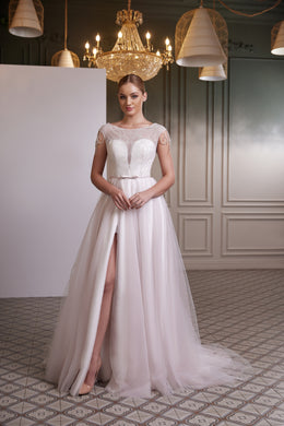 Elegant Evening Dress Tulle Skirt Slit Party Dress - Perfect for Special Occasions