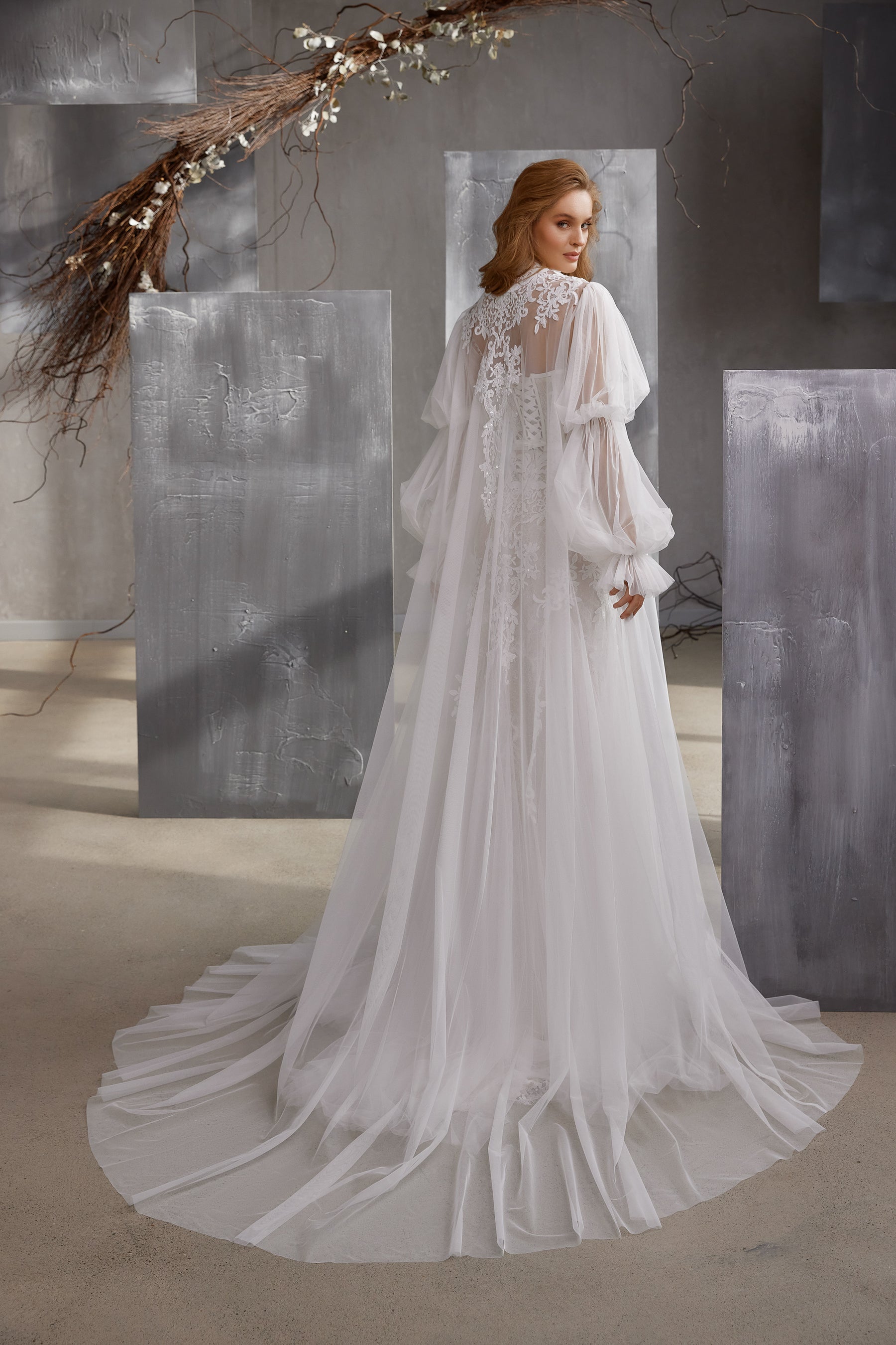 Mermaid Wedding Dress with Detachable Tulle Cape