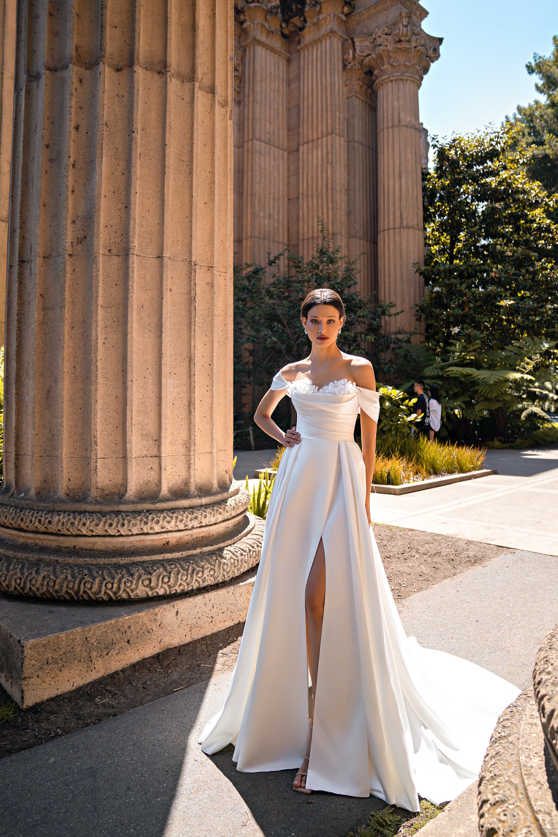 Women's Exquisite Royal Satin Wedding Dress with 3D Flower Embroidery and Pockets