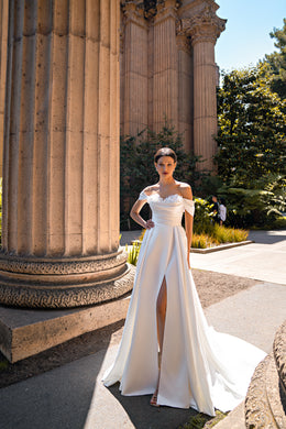 Women's Exquisite Royal Satin Wedding Dress with 3D Flower Embroidery and Pockets