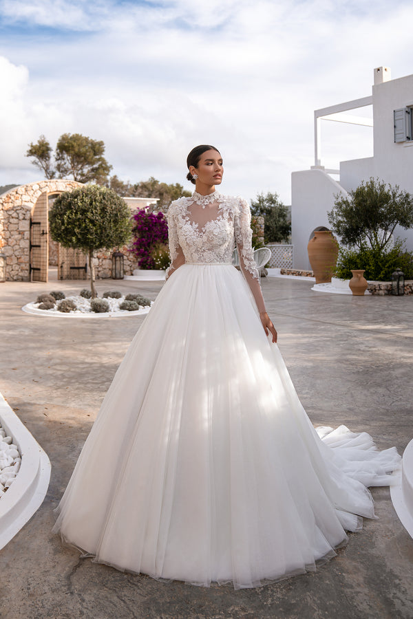 Princess Style Bridal Dress with Removable Tulle Skirt and Embroidered 3D Guipure and Decorated Sleeves - 2 Different Looks for Your Special Day