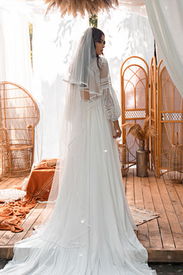 Women's Boho Lace Veil with Lapel 2.0x1.5m - Hair Attachment Loops Included