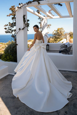 Graceful Wedding Set - Dress, Removable Skirt, Bolero, Belt & Bow, Long Train & Pockets, Tulle & Sheen