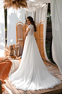 Delicate Boho-Style Wedding Dress with Guipure, Cord, and Sequins