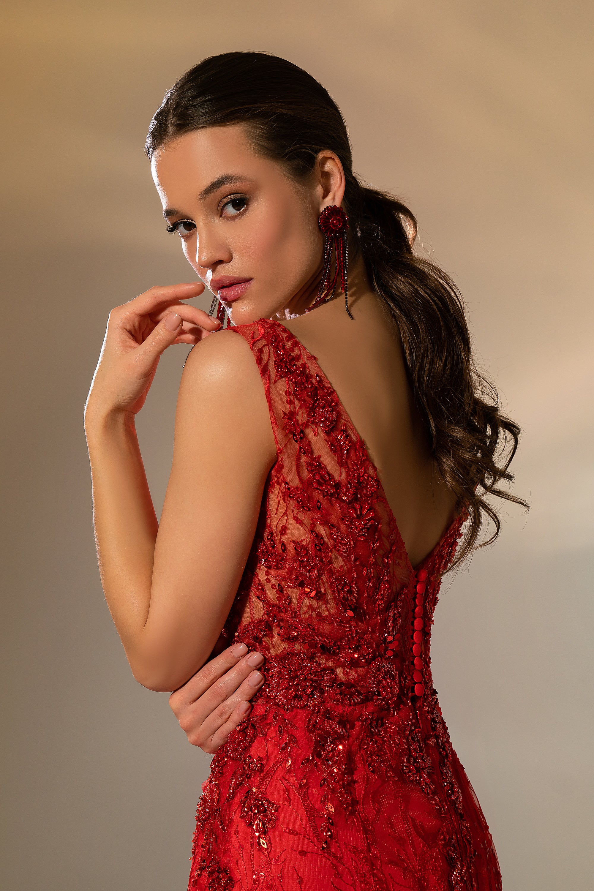 Women's Elegant Guipure Embroidered Mermaid Evening Dress with Sequins and Beads