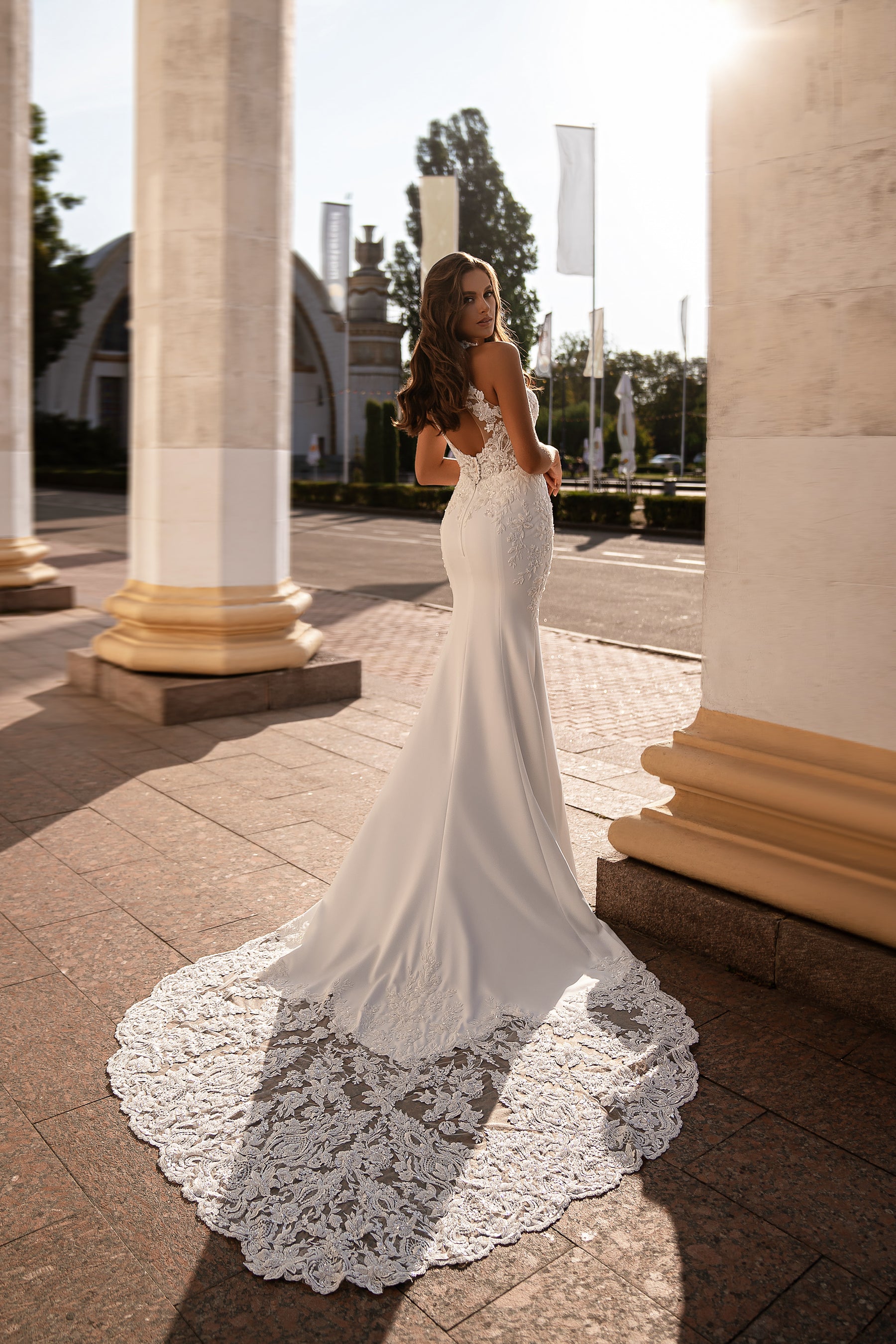 Mermaid Wedding Dress with High Neck and Detachable Puff Sleeves