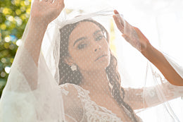 Exclusive 1.8x1.6m Tulle Veil Bundle with Hair Attachment Loops