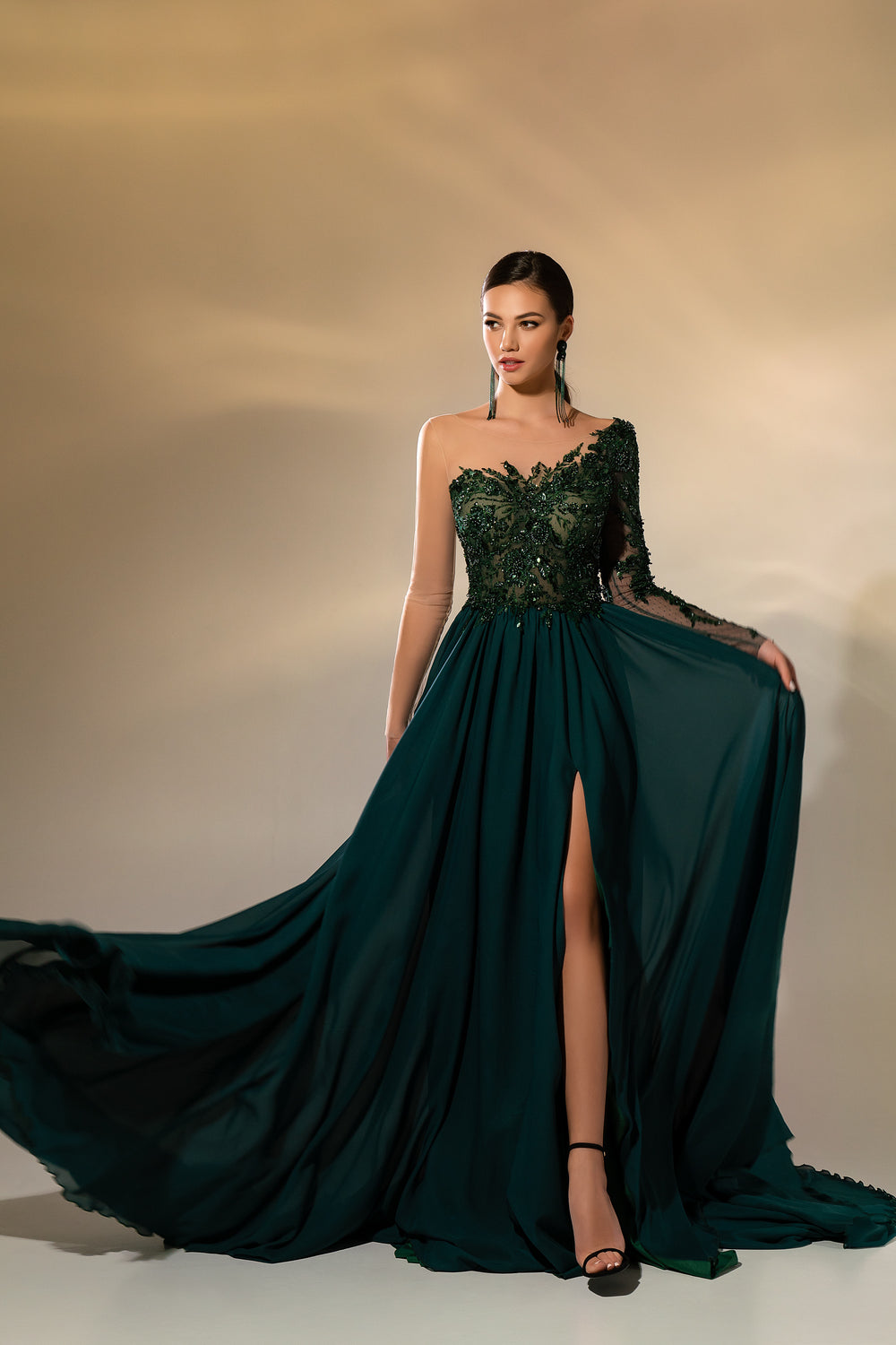 Women's Elegant Asymmetrical Evening Dress with Long Train and Guipure Embellishments