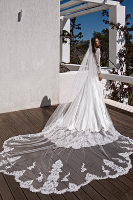 Mermaid Wedding Dress with Detachable Lace Sleeves