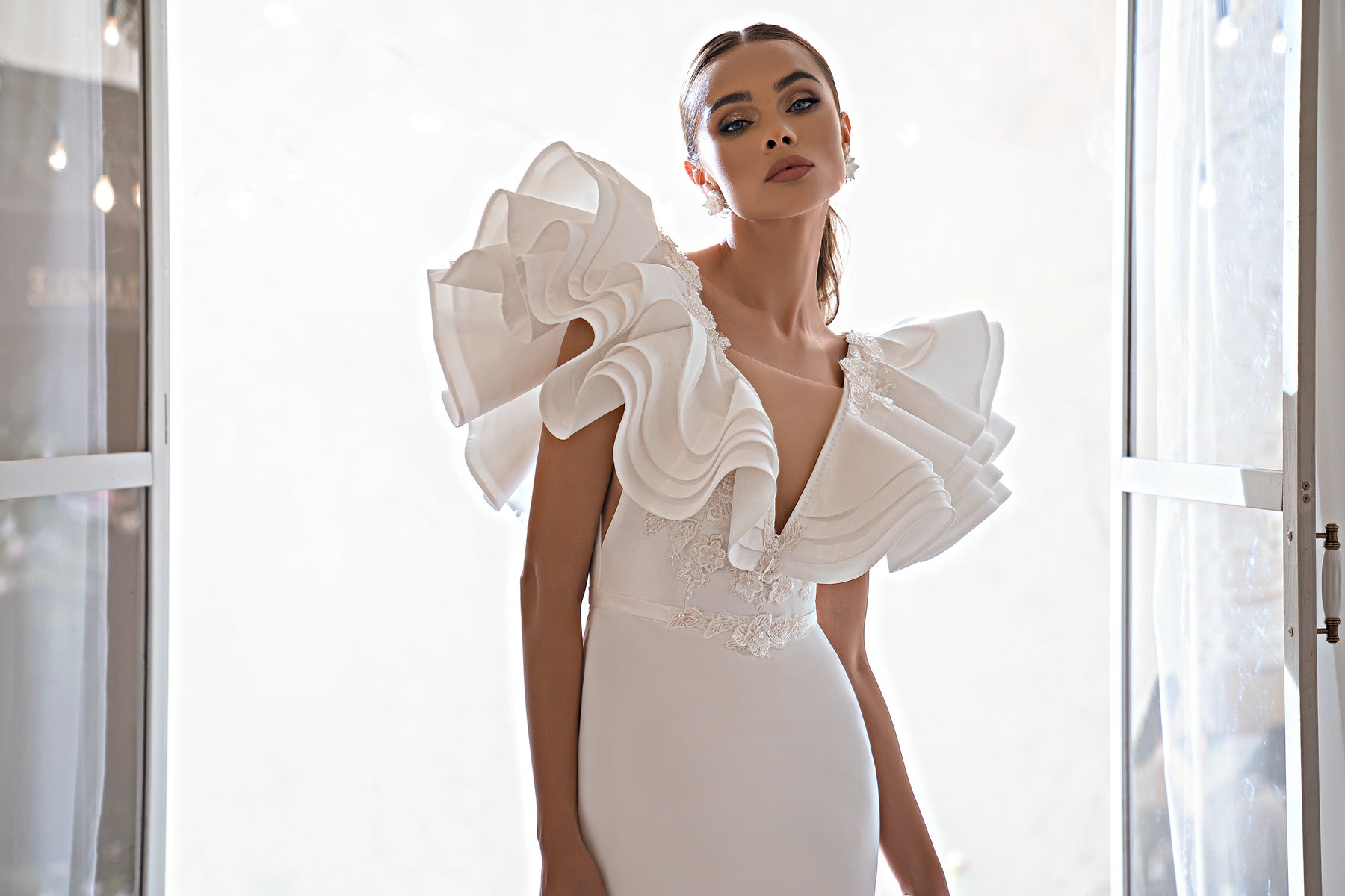 Mermaid Silhouette Wedding Dress with Detachable Design Element, V-Neckline, Guipure Embroidery, and Beads, Pearls, and Sequins