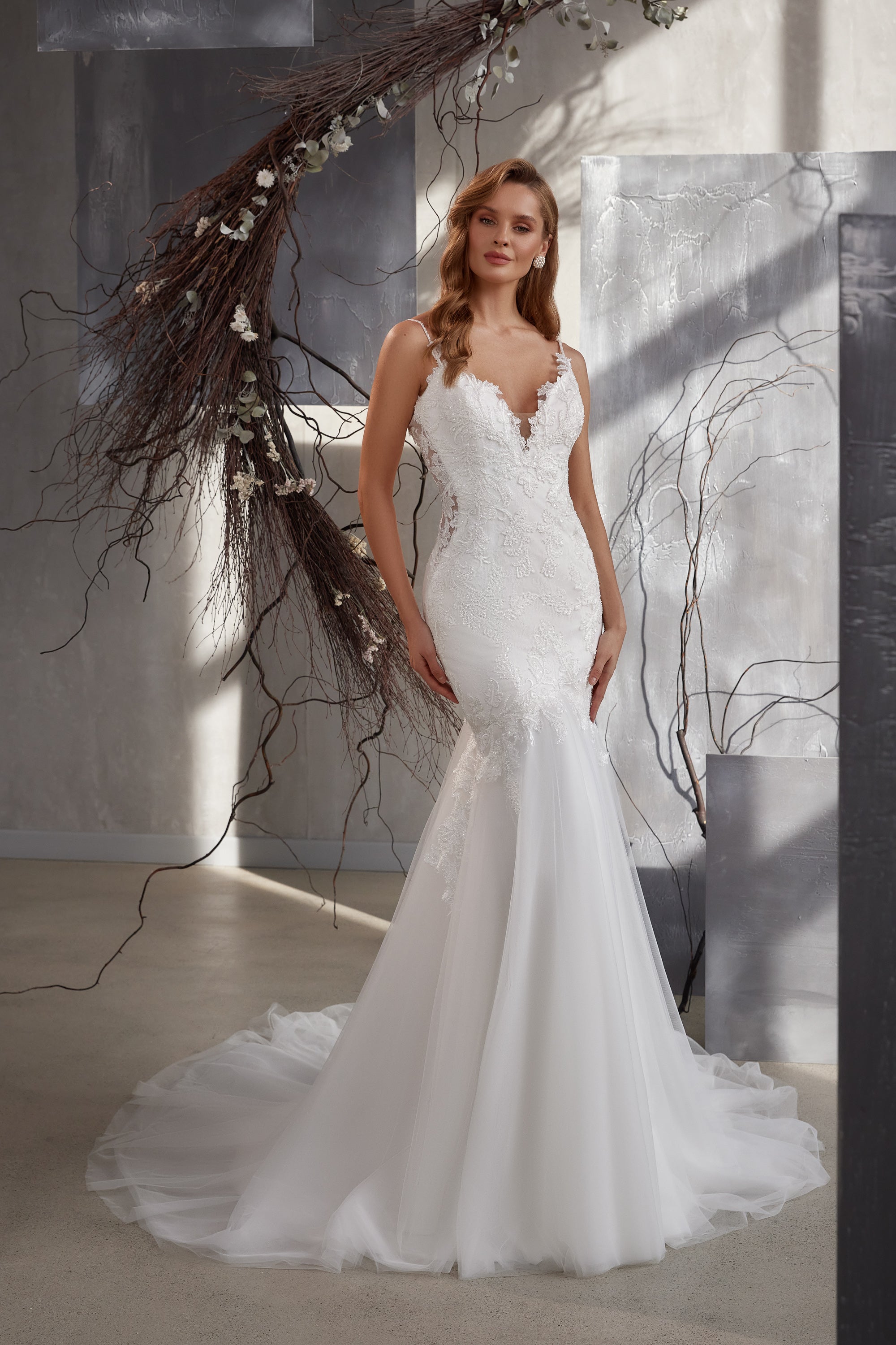 Mermaid Wedding Dress with Detachable Puff Sleeves