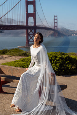 Classic Tulle Veil 2.6x3m with Lace Elements and Loops for Easy Attachment
