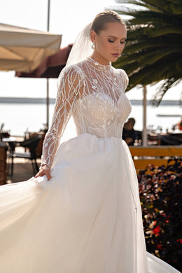 Women's A-Line Dress with Voluminous Sleeves, Glittering Corset, Beaded Sequined Guipure, and Train - Get Ready for Compliments!