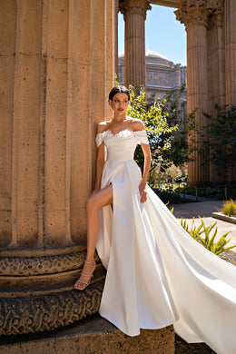 Women's Exquisite Royal Satin Wedding Dress with 3D Flower Embroidery and Pockets