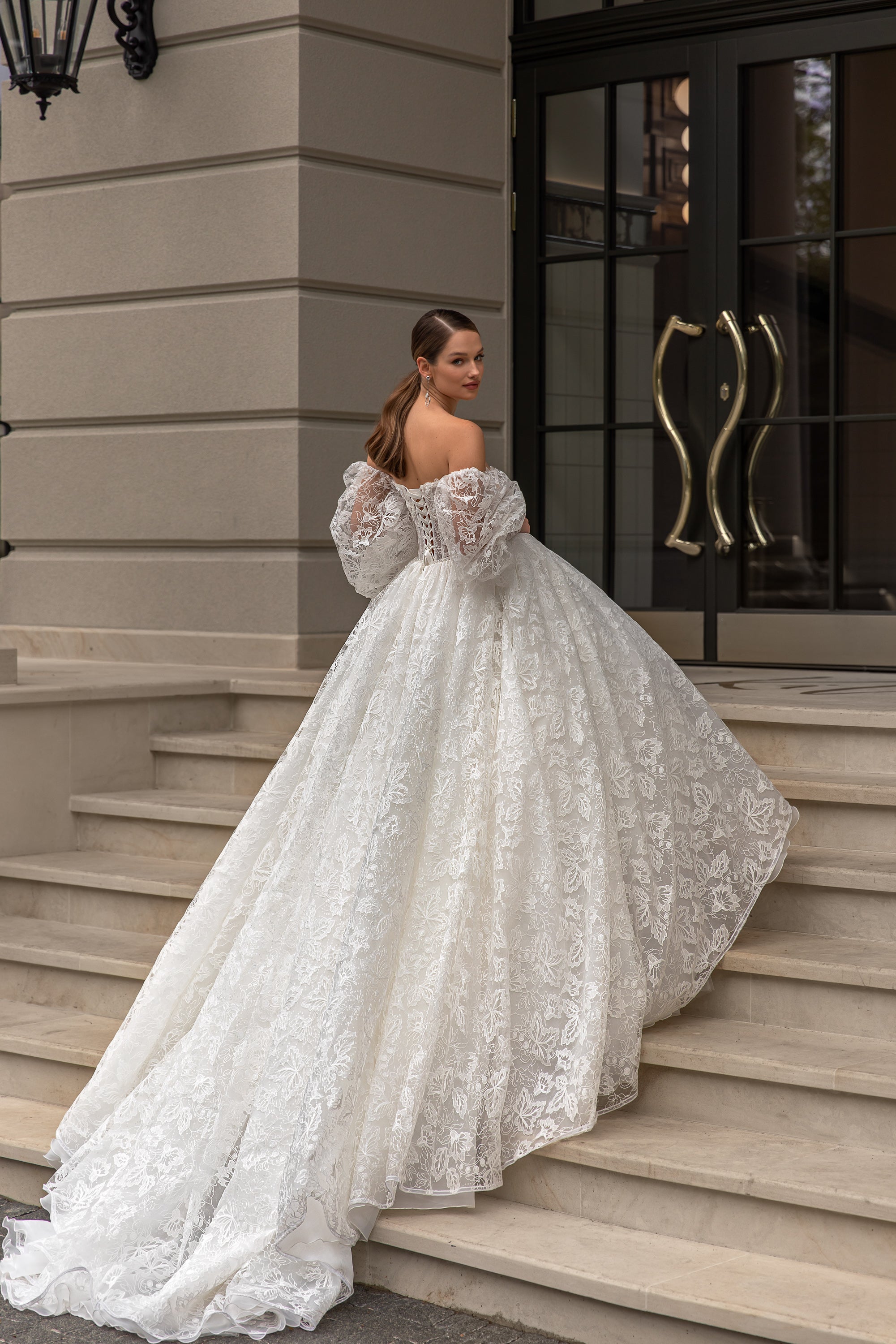 Lace Sweetheart Wedding Gown with Long Sleeves and Lacing Back for Royal Ball