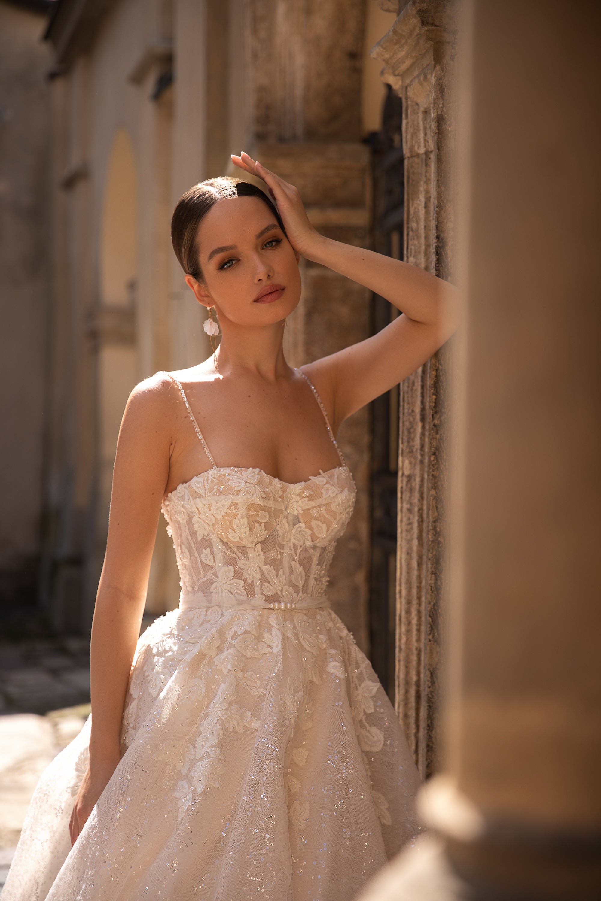 Gorgeous A-Line Glitter and Lace Bridal Dress with Spaghetti Straps and Detachable Tulle Cape