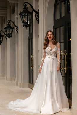2-in-1 A-Line Fit and Flare Wedding Gown with Lace Top and Detachable Tulle Skirt